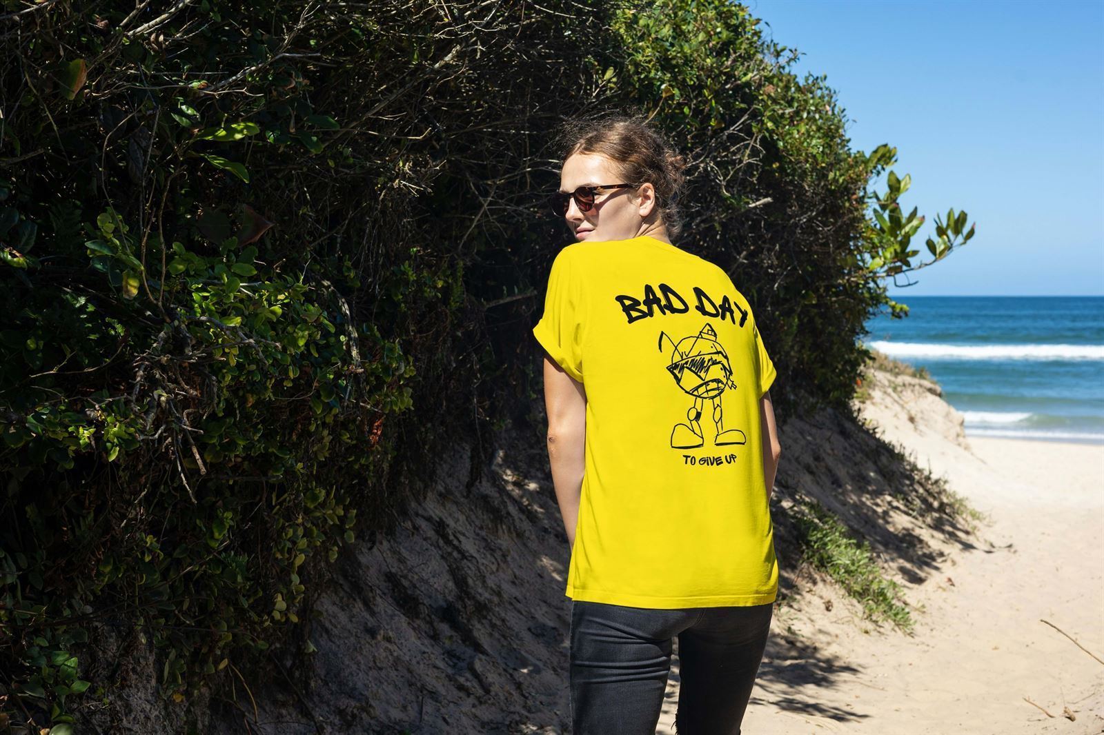 Camiseta BAD DAY - Imagen 3